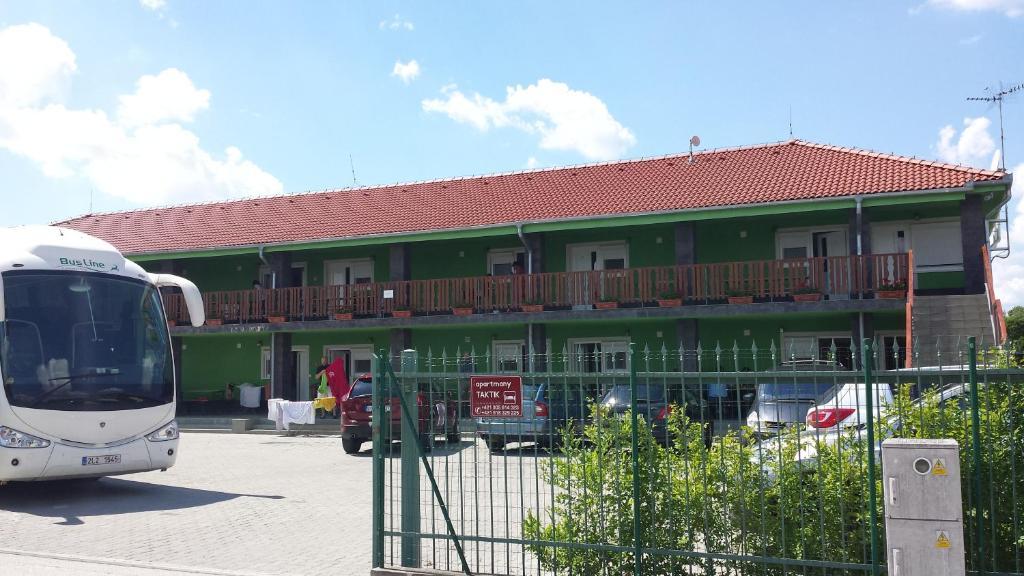 Apartman Taktik Veľký Meder المظهر الخارجي الصورة