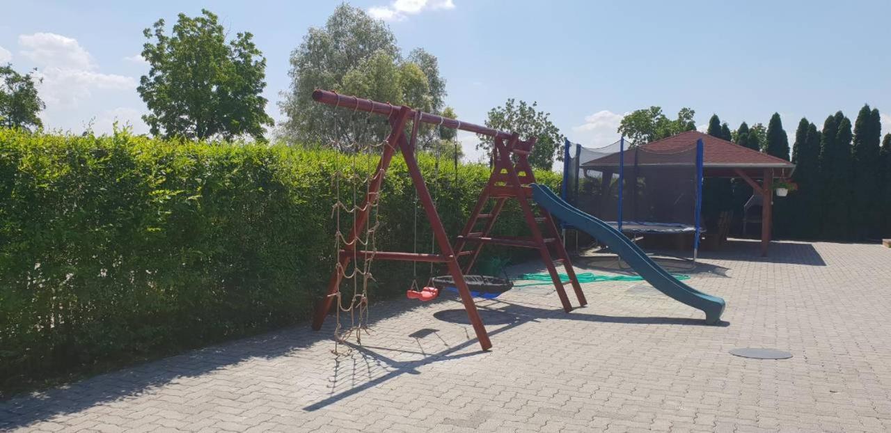 Apartman Taktik Veľký Meder المظهر الخارجي الصورة